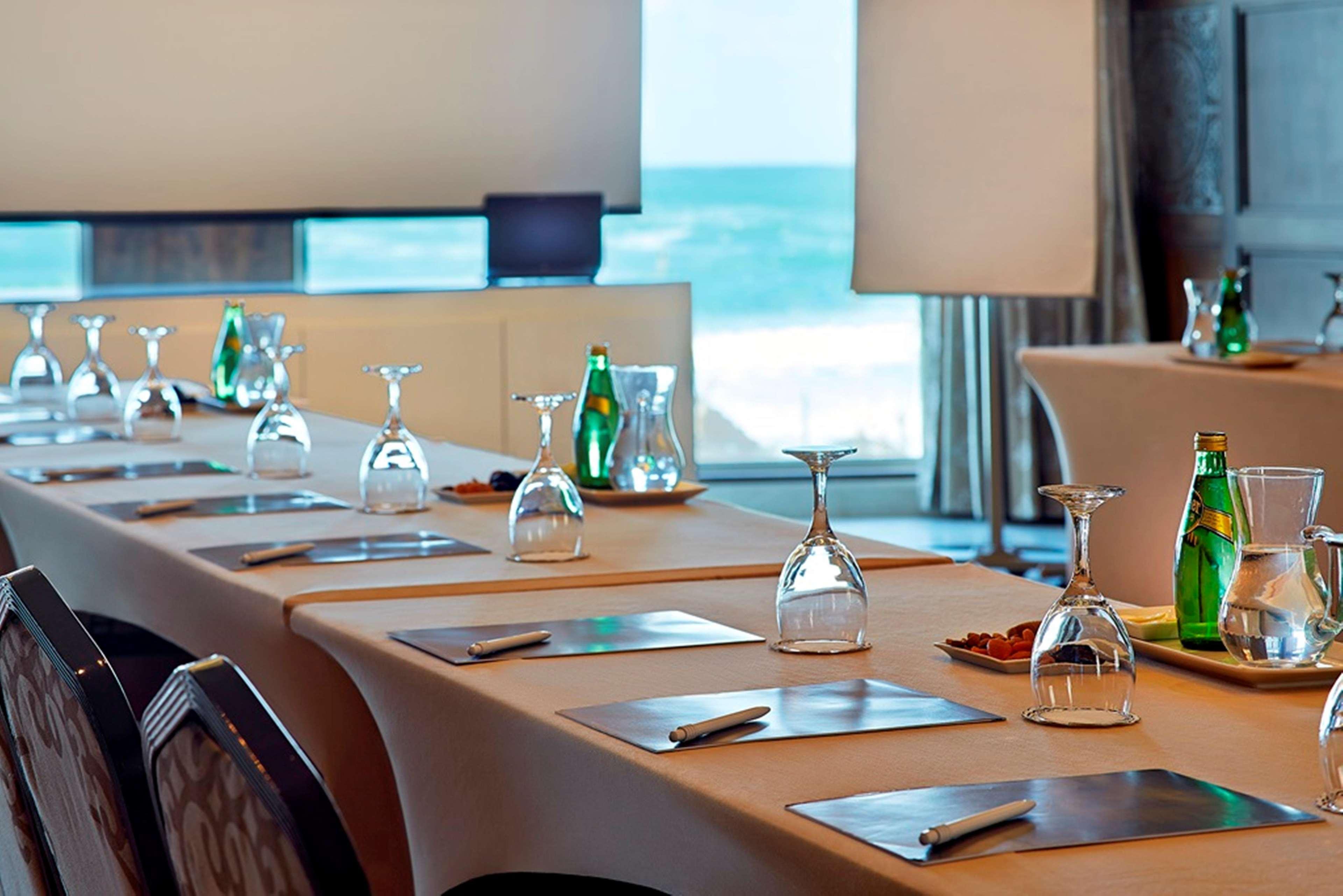 Hilton Alexandria Corniche Hotel Exterior photo Meeting room