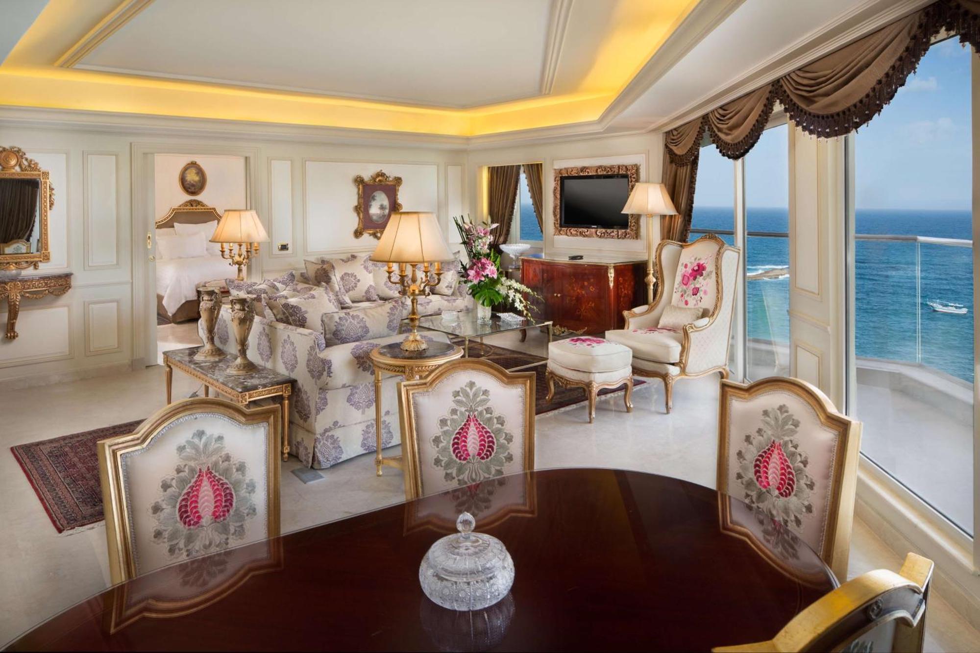 Hilton Alexandria Corniche Hotel Exterior photo Presidential Suite